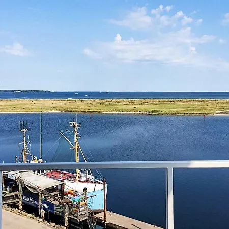 4 Person In Apartman *