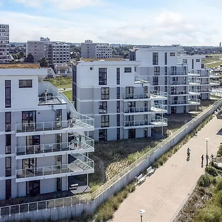 4 Person In Apartman