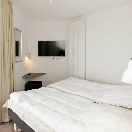 Apartment One-bedroom In 10